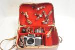 Praktica nova B fényképrzőgép váz sz.: 302708  tartozékokkal